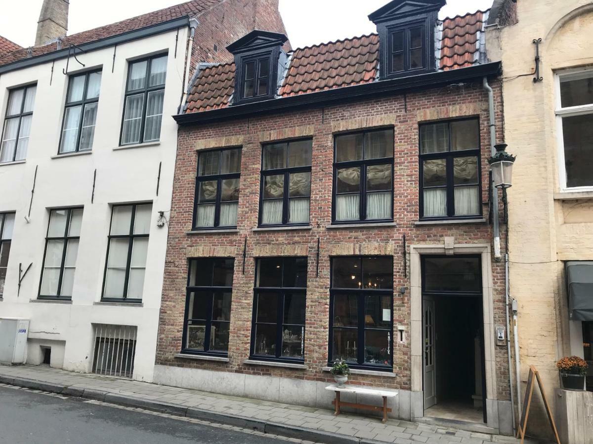 Guesthouse Dijver - Serene Escape In The Heart Of Historic Bruges Extérieur photo